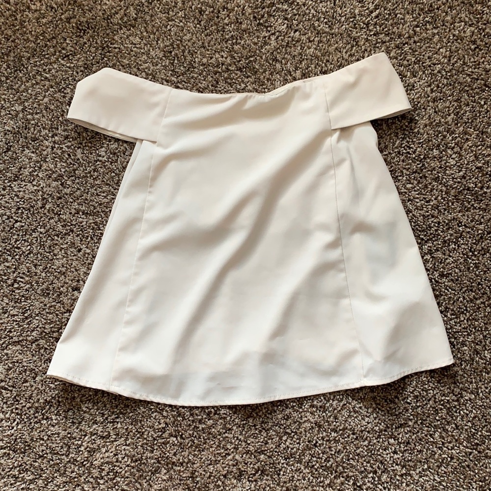 H&M Cream Off the Shoulder Top